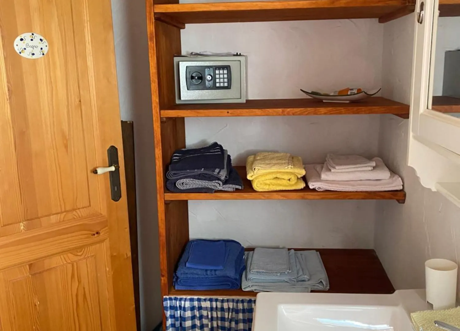 Domos Selene Casa Delle Farfalle Tinjan Holiday home